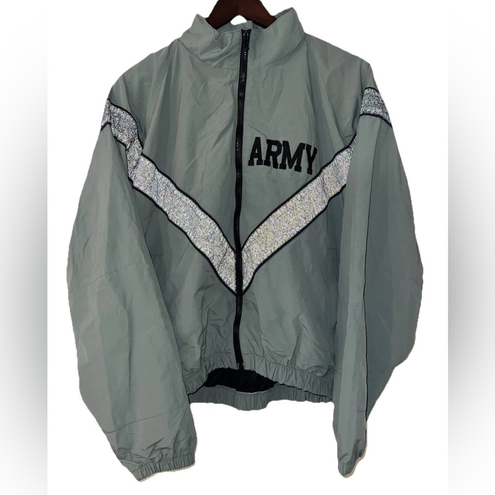 US Army Digital Improved Physical Fitness Uniform IPFU PT Jacket Med Short